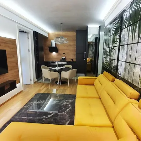 The Main Square Apartamento *