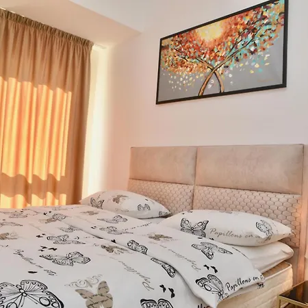 The Main Square Apartment *